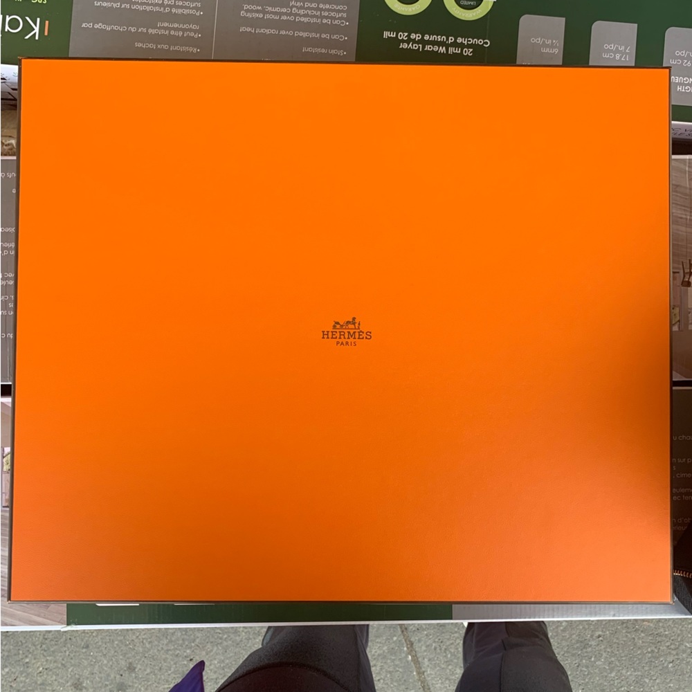 Authentic LARGE Hermès box